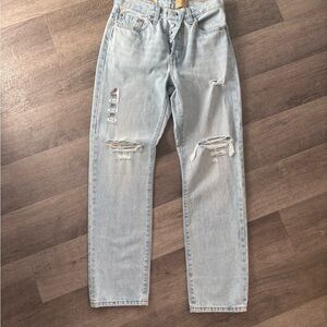 Brand new with tags Levi's Light Blue Relaxed Women's Jeans